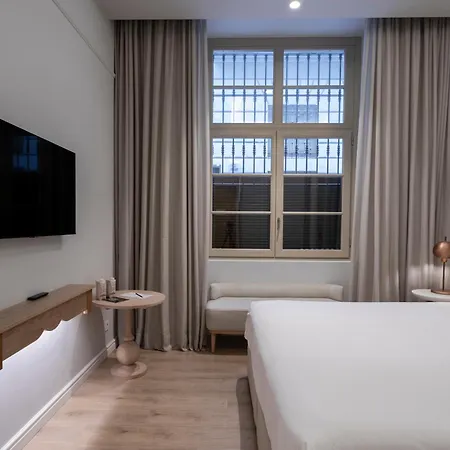 Icon Malabar Hotel 4*