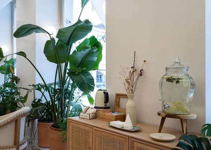 Icon Malabar מלון