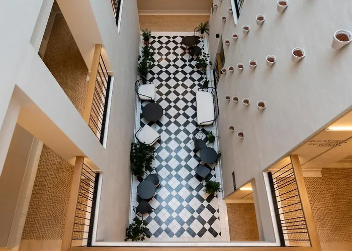 Icon Malabar Hotel 4*