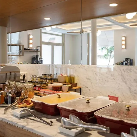 Icon Malabar Hotel 4*